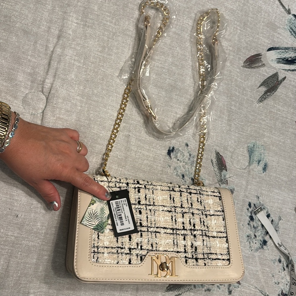 NWT BADGLEY MISCHKA BAG
